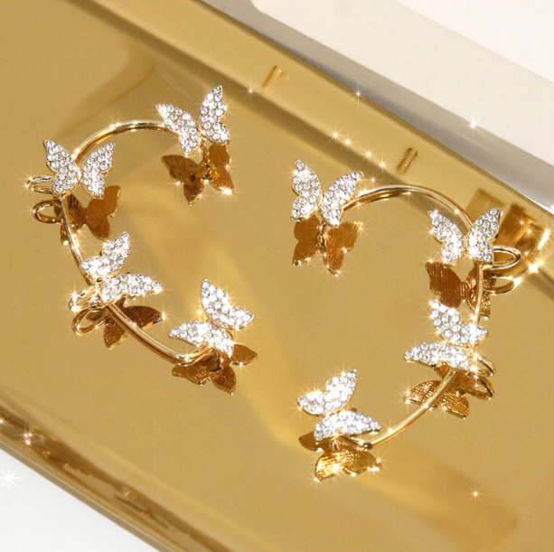 Éclat Papillon: Boucles d'Oreilles Clip Zircon Étincelant