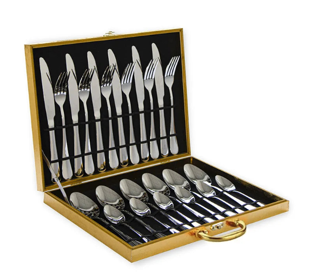Élégance à Table : Ensemble de Couverts 24 Pièces en Acier Inoxydable